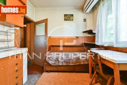 Тристаен, 115m²