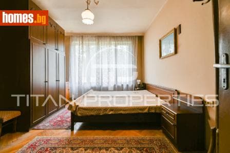 Тристаен, 115m²