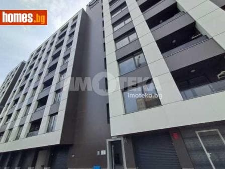Тристаен, 106m²