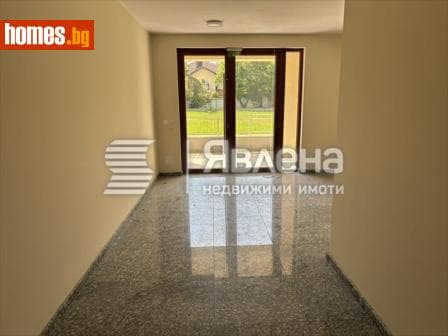 Тристаен, 110m²