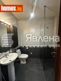 Тристаен, 96m²