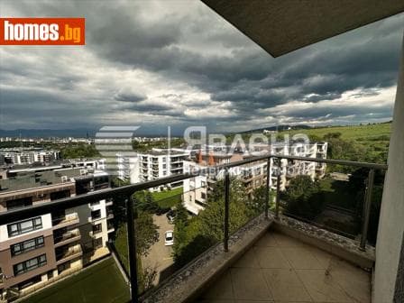 Тристаен, 96m²