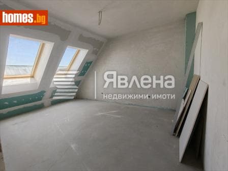 Тристаен, 84m²