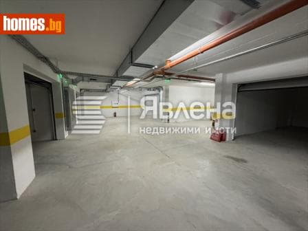 Тристаен, 110m²