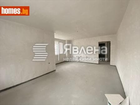 Тристаен, 104m²