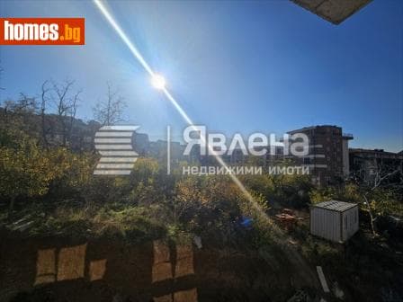 Тристаен, 120m²