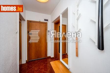 Тристаен, 88m²
