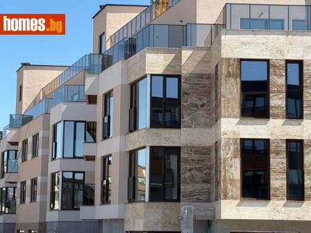 Тристаен, 164m²