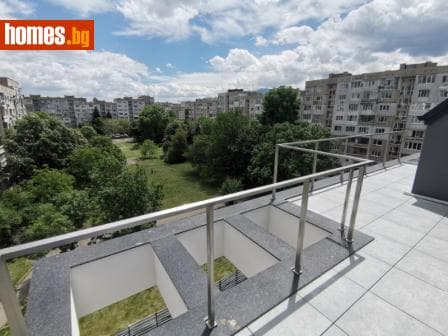 Тристаен, 163m²