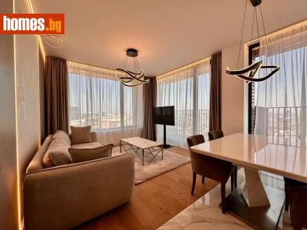 Тристаен, 98m²