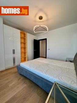 Тристаен, 98m²