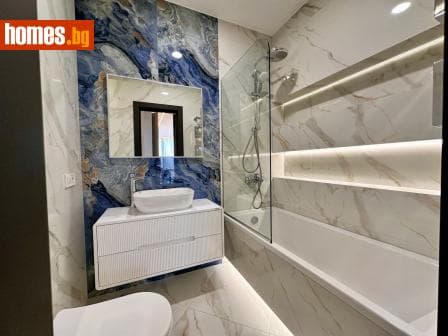 Тристаен, 98m²