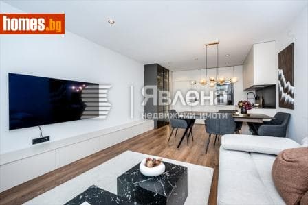 Тристаен, 110m²