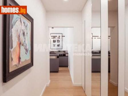 Тристаен, 88m²