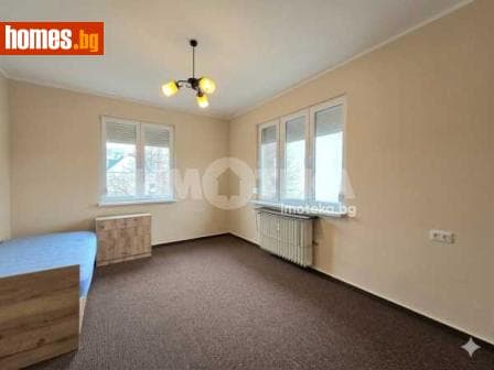 Тристаен, 88m²