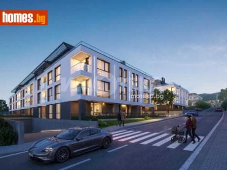 Тристаен, 73m²