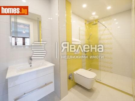 Тристаен, 96m²