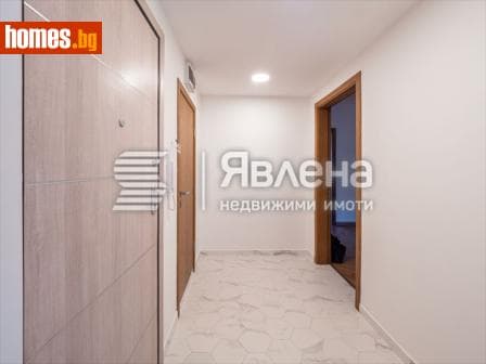 Тристаен, 96m²