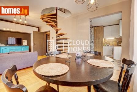 Тристаен, 88m²