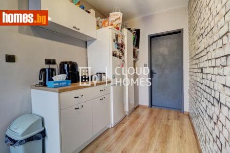 Тристаен, 88m²
