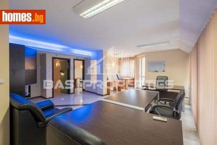 Тристаен, 92m²