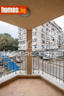 Тристаен, 92m²