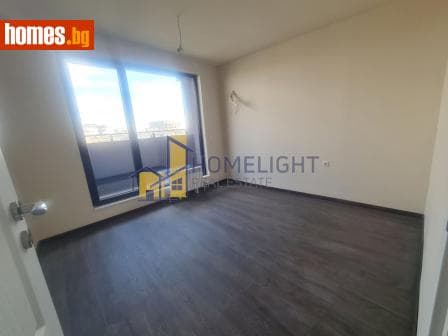 Тристаен, 143m²