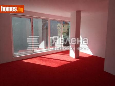 Тристаен, 111m²