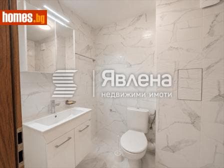 Тристаен, 108m²
