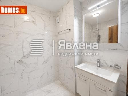 Тристаен, 108m²