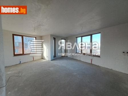 Тристаен, 101m²
