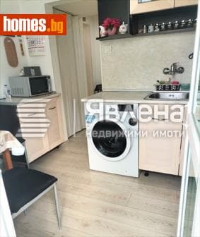 Тристаен, 80m²