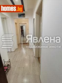 Тристаен, 80m²
