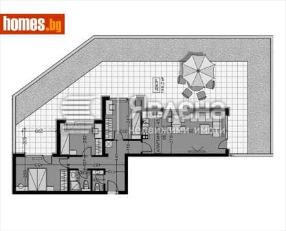 Тристаен, 256m²