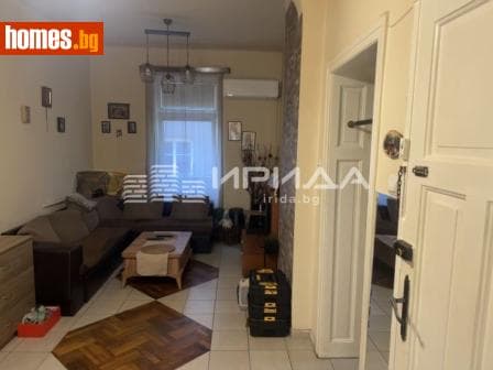 Тристаен, 80m²