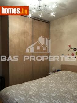 Тристаен, 110m²