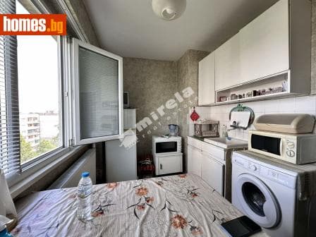 Двустаен, 65m²