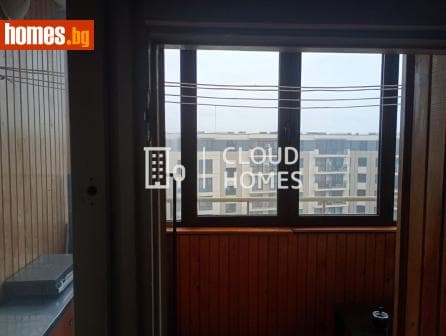 Тристаен, 90m²