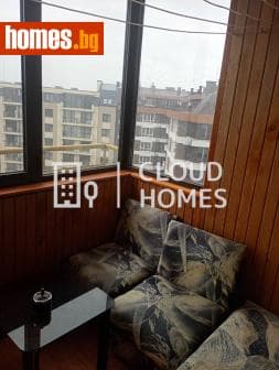 Тристаен, 90m²