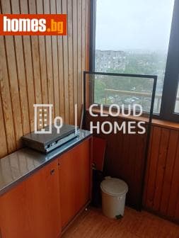 Тристаен, 90m²
