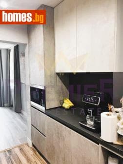 Тристаен, 112m²