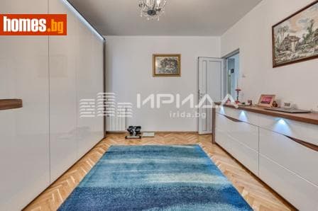 Тристаен, 115m²