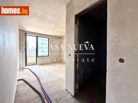 Тристаен, 101m²