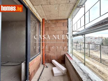 Тристаен, 101m²