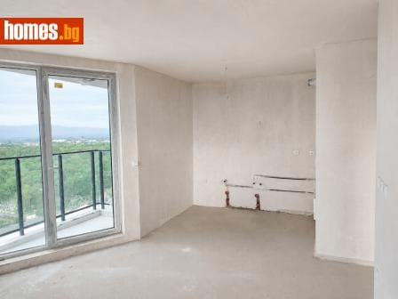 Тристаен, 91m²