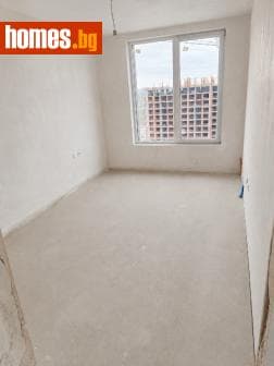 Тристаен, 91m²