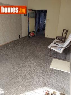 Тристаен, 86m²