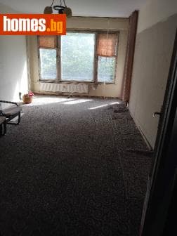 Тристаен, 86m²