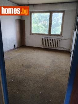 Тристаен, 86m²