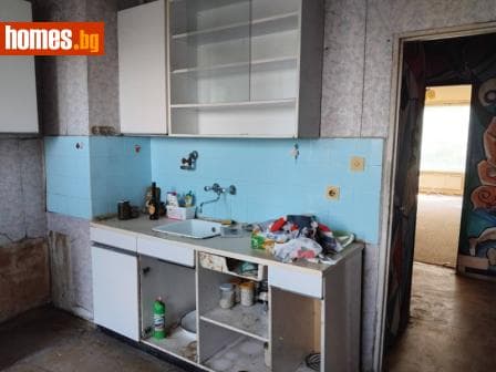 Тристаен, 86m²